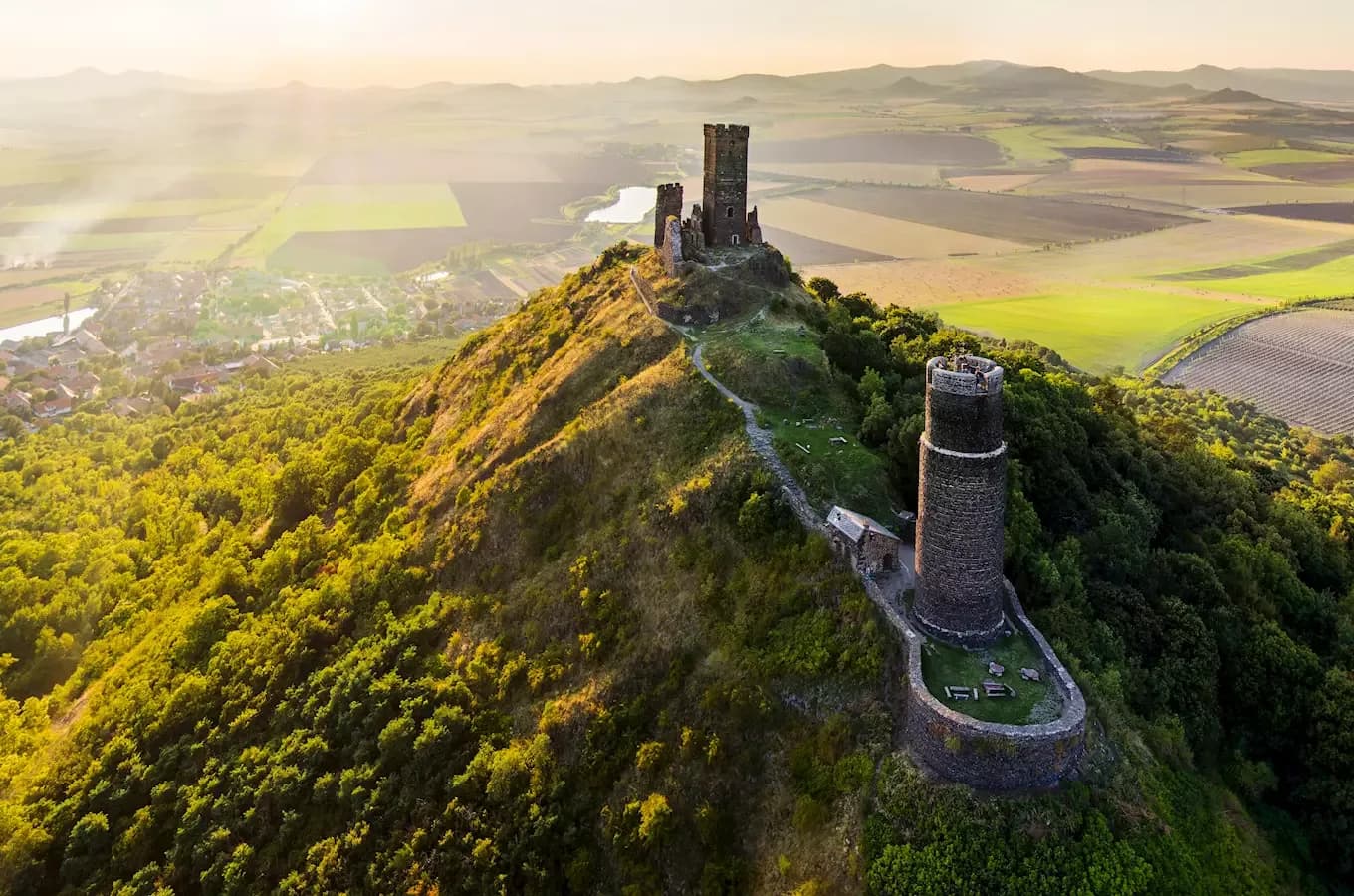 Roudnice › Hazmburk › Roudnice